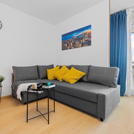 Sonniges City-Apartment Mit Suedbalkon Und Parklatz Neusass Exteriér fotografie