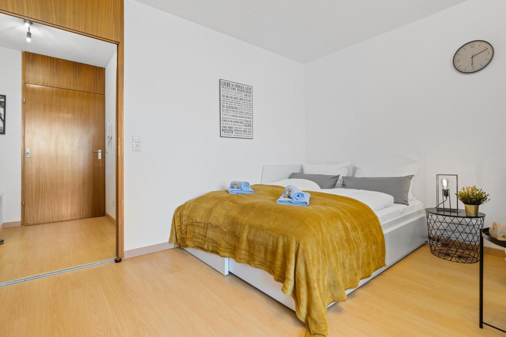 Sonniges City-Apartment Mit Suedbalkon Und Parklatz Neusass Exteriér fotografie